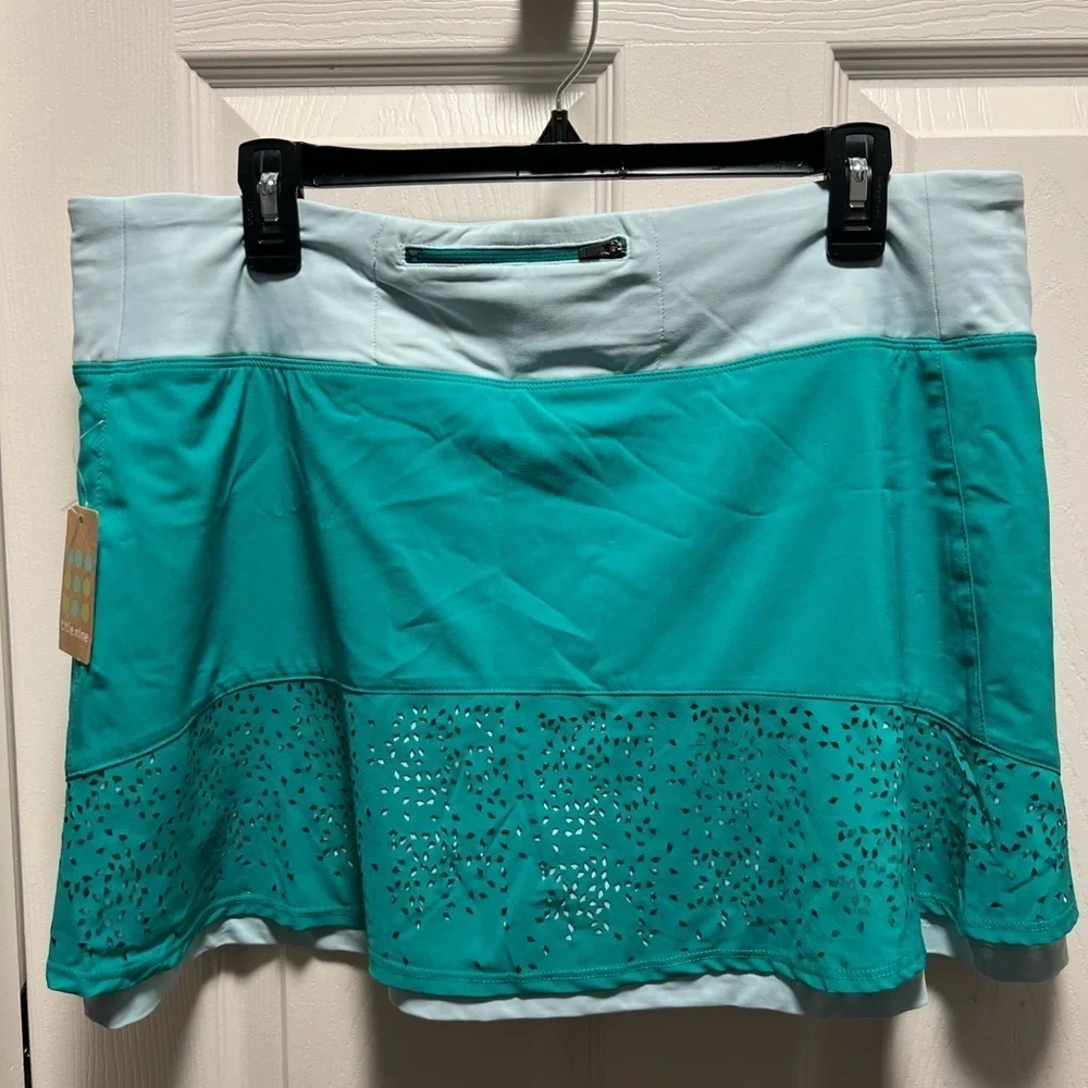 NEW Title Nine | Nimblene Skirt Green Blue Layer Laser Cut Out Zip Pocket‎ Sz XL - Picture 3 of 8